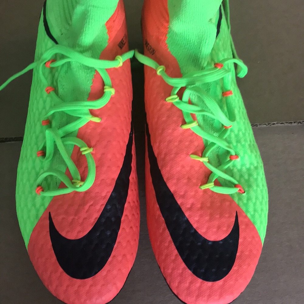 Soccer cleats Nike hyper venom size 11M